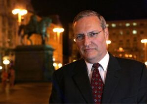 efraim-zurof.jpg