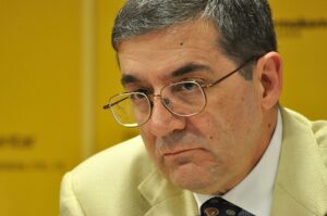 Срђа Трифковић