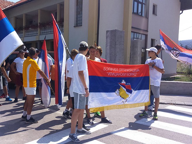 Источно Сарајево - Учесници "Марша одбране Војковићи - Илињача" Фото: СРНА