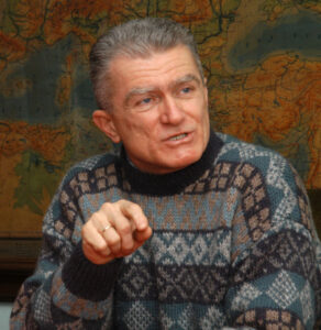 Dr Milan Koljanin