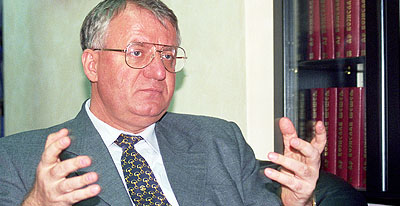 vojislav-seselj.jpg