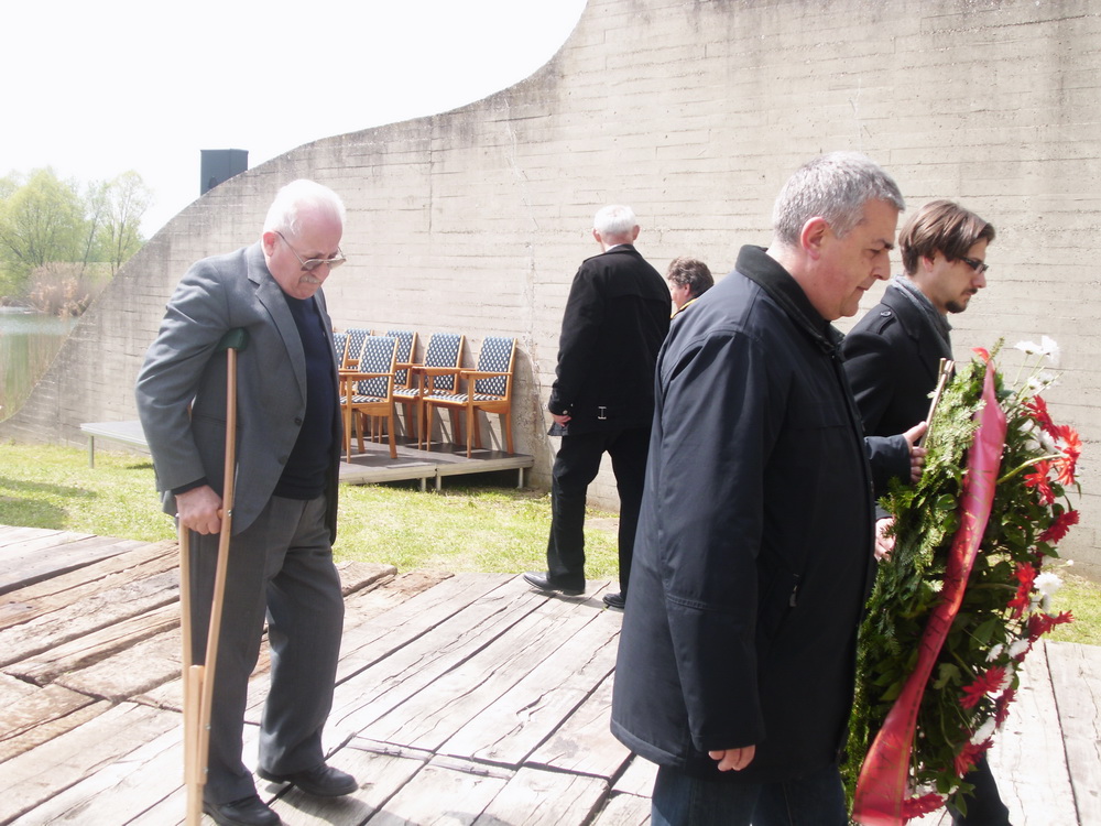 17.04.2011. Milan Bastašić: Nakon 20 godina progonstva, ponovo u Jasenovcu - 17.04.2011. Milan Bastašić: Nakon 20 godina progonstva, ponovo u Jasenovcu