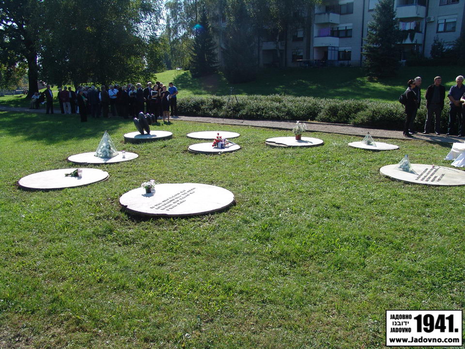 sisak-2012-parastos-komemoracija-001.jpg