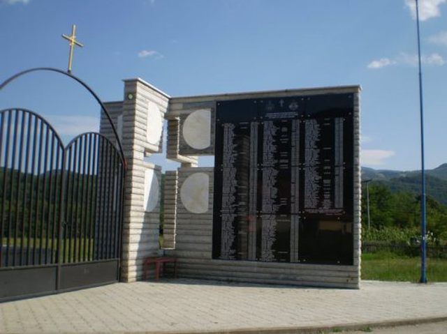 Spomenik_stradalim_Srbima_u_Skelanima.jpg