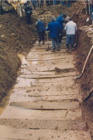 Otkopavanje_masovne_grobnice_u_Mrkonjic_Gradu.jpg