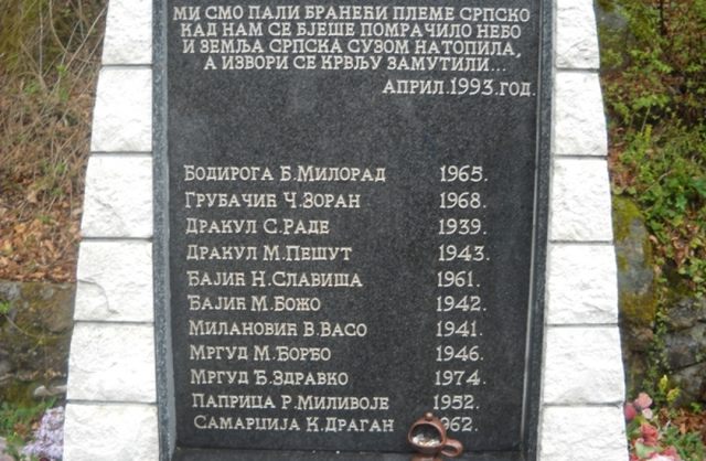 Spomenik_poginulim_borcima_VRS_u_Kratinama_kod_Miljevine.jpg