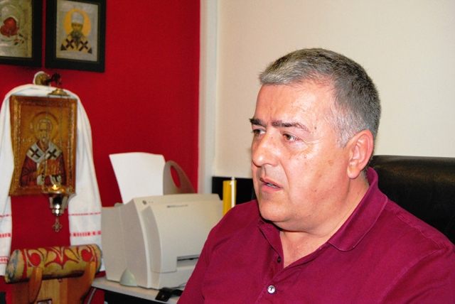 Dusan_Frontal.jpg