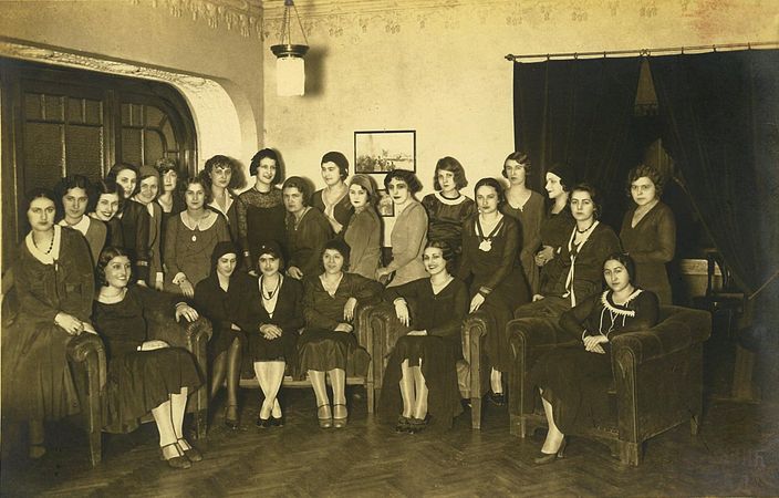 Priredba_Drustva_Knjeginje_Ljubice_u_Auto_klubu_1935.jpg