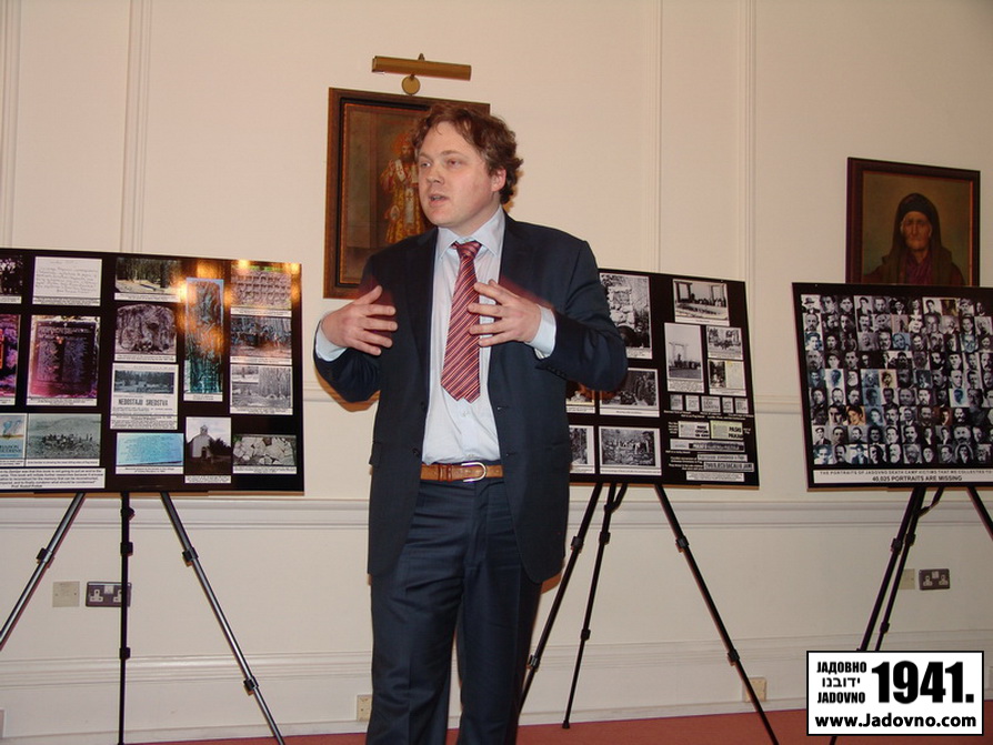london-exhibition14.jpg