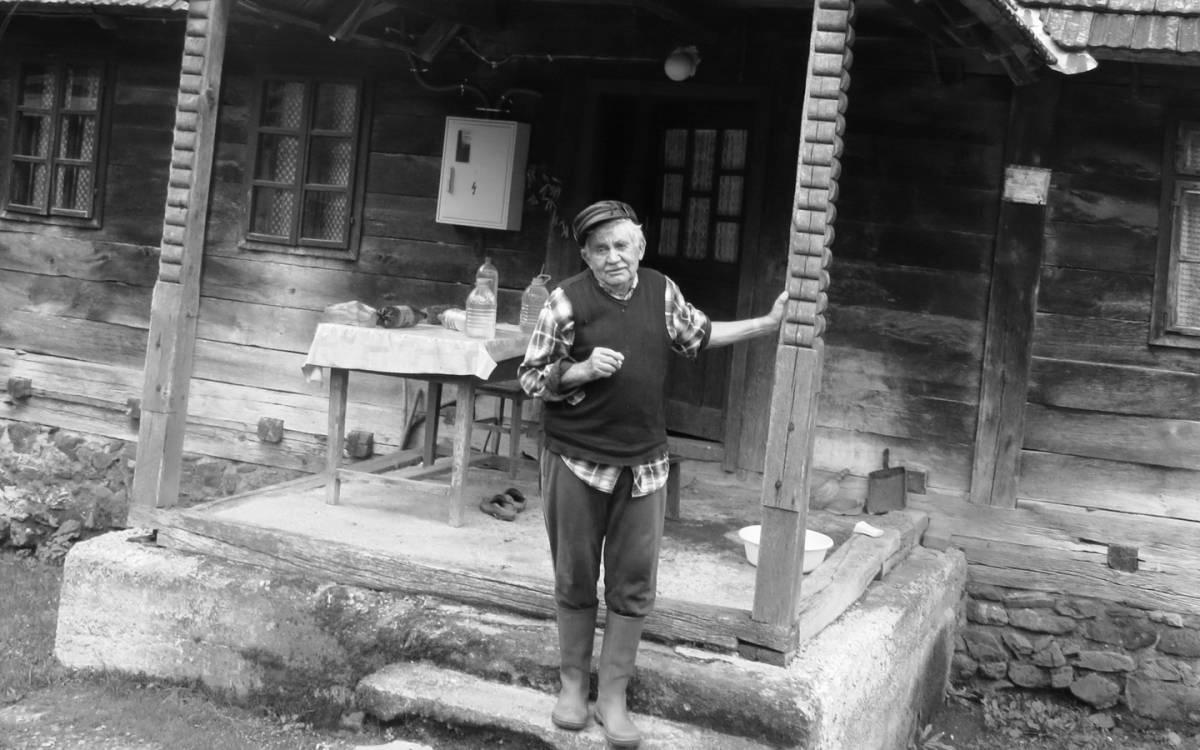 Daleko su djeca – Jandrija Slavuj