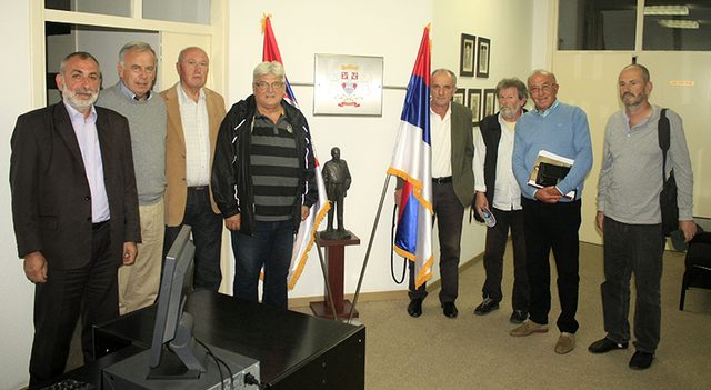 Миленко Чабрило, Жарко Бутулија, Светозар Црногорац, Стеван Комненић, Благоје Милинић, Миодраг Дунђеровић, Жарко Ј. Ратковић и Миленко Јахура (Фото: Слободна Херцеговина)