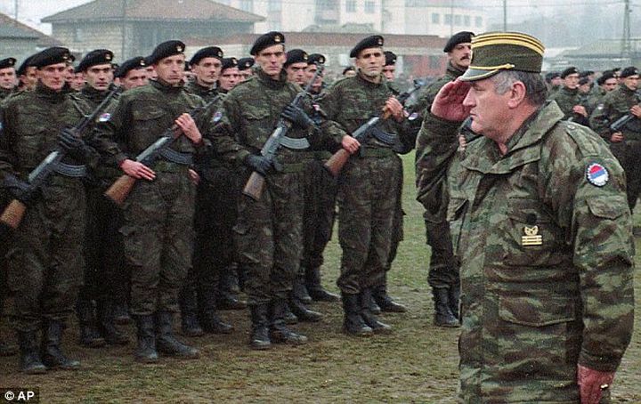 Генерал Ратко Младић