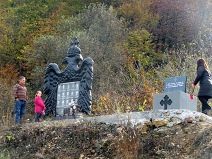 Spomen obilježje na Glođanskom brdu kod Zvornika