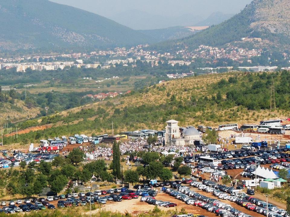 Пребиловци, на дан освештања Храма васкрсења Христовог.