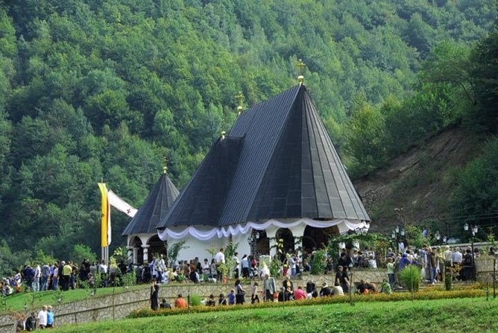 Manastir Sase zadužbina Uroša i Nemanjića sagrađen 1242 godine