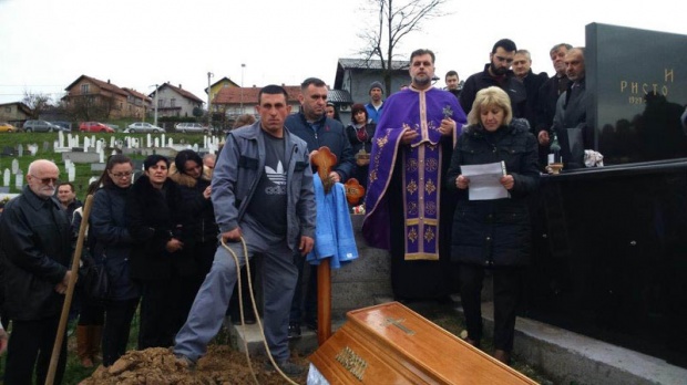 Prijatelji i saborci na sahrani Vlade Petrovića Čiče