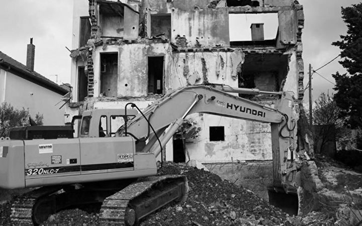 Uklanjanje 'opasnih ruševina' u Zadru