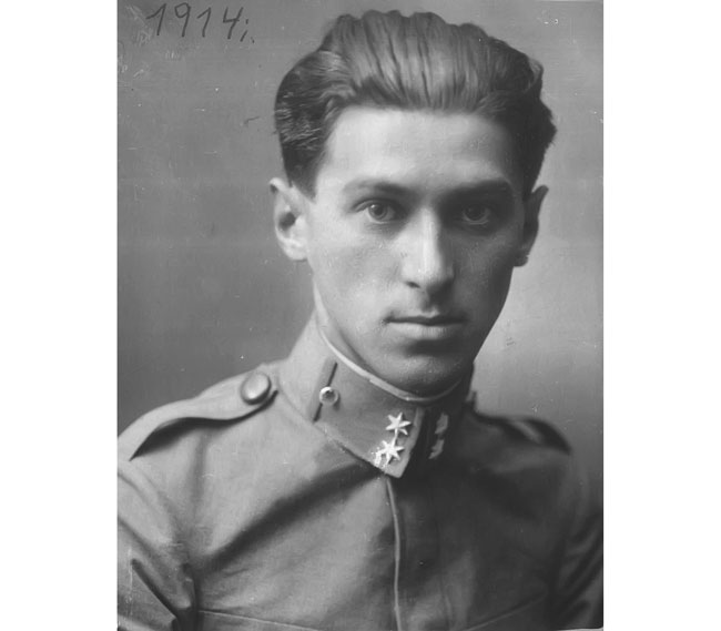 Miloš Crnjanski u austrijskoj uniformi (Foto: Istorijski arhiv Zrenjanin)