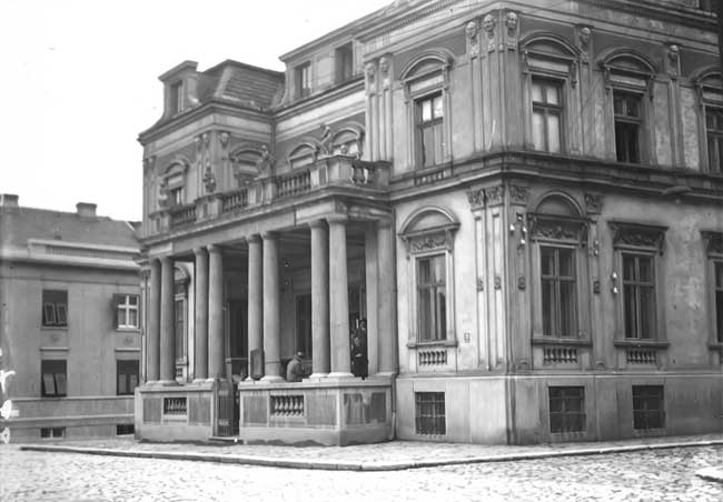 Nekadašnje zdanje Narodne biblioteke Srbije na Kosančićevom vencu u Beogradu (Iz Zbirke fotografija Muzeja grada Beograda)