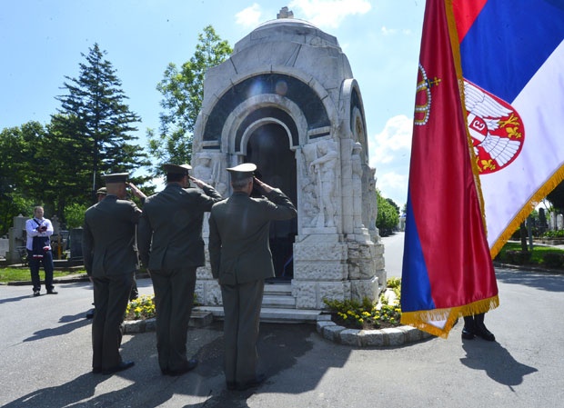 Polaganje vijenca na grob Vojvode Radomira Putnika