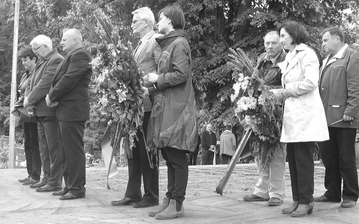 Polaganje vijenaca srpskim žrtvama u Glini
