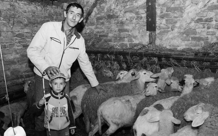 Predrag Kuridža sa sinom Lukom: Svoj sam na svome, ali kada treba sastaviti mjesec... Foto: Jovica Drobnjak
