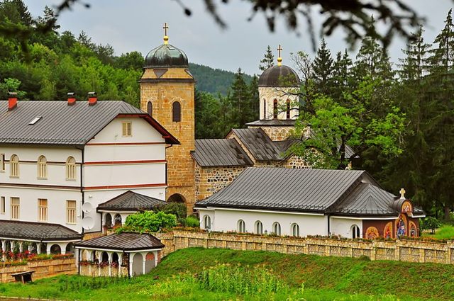 Manastir Sveti Nikola na Ozrenu