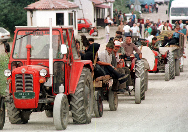 Srpske izbeglice proterane iz Hrvatske u vojnoj akciji „Oluja“ (Foto Tanjug)