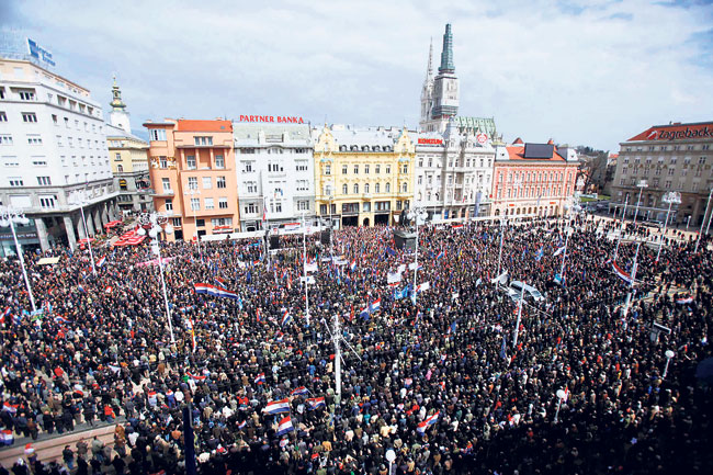 Sve više Hrvata, sve manje onih drugih (Foto Rojters)