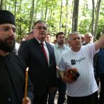 Парастос над Шарановом јамом