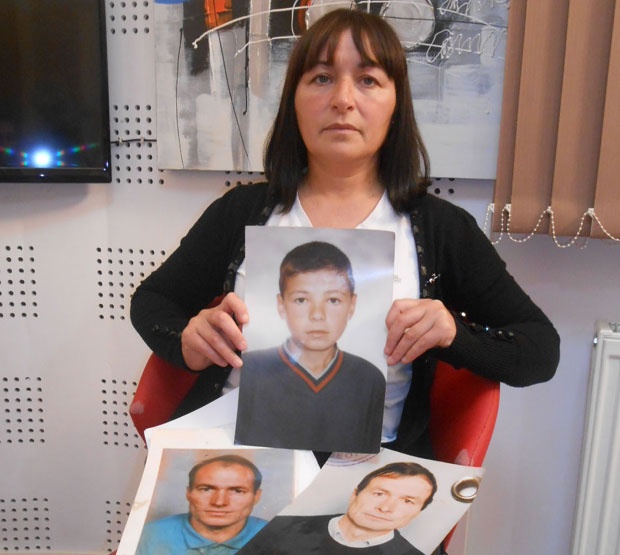Slavica Popović sa slikama najmilijih