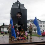 Чланови Удружења ветерана Првог /Јахоринског/ одреда бригаде Специјалне полиције МУП-а Републике Српске положили су цвијеће и вијенце на Централно спомен-обиљежје погинулим припадницима Војске Републике Српске, те на Кушићев гроб у Јахоринском потоку