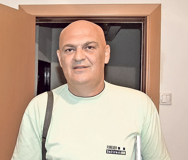 Dragomir Grujović u dopisništvu „Politike” u Čačku (Foto G. Otašević)