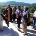 Споменик Краљу Петру I ослободиоцу у мјесту Сјеверско изнад Борика, недалеко Рогатице. Парастос служен 14. септембра 2016.