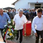 Predsjednik Boračke organizacije Republike Srpske /BORS/ Milomir Savčić sa predstavnicima Boračke organizacije Ugljevika položio je vijenac na spomenik palim borcima , povodom 22. godišnjice od zločina koje su muslimaske vojne snage počinile u Mezgraji kod Ugljevika