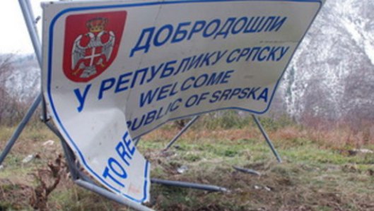 Slomljena tabla - Dobro došli u Republiku Srpsku