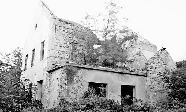 Zgrada železničke stanice Pribudić, porušena u „Oluji” (Foto Lična arhiva)