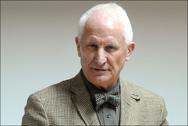 Matija Bećković u Domu kulture Gračanica