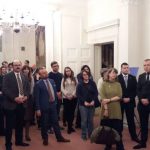 У Амбасади Србије у Лондону у оквиру обиљежавања Међународног дана сјећања на жртве Холокауста отворена је изложба о страдању ливањских Срба, аутора Вељка Ђурића и Радована Пилиповића.