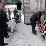Kod Centralnog spomenika srpskim civilima i vojnicima u Skelanima kod Srebrenice danas je služen parastos i prislužene svijeće za pokoj duša 305 Srba iz ovog mjesta i okolnih sela, koje su srebreničke muslimanske snage ubile u građanskom ratu, a njih 69 je usmrćeno na današnji dan 1993. godine.