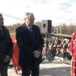 Министри рада и борачко-инвалидске заштите Републике Српске и правде Републике Српске Миленко Савановић и Антон Касиповић положили су вијенац код Спомен-костурнице у Дракулићу, гдје је служен парастос за 2.300 Срба које су у само једном дану прије 75 година поклале усташе у овом бањалучком насељу, као и оближњим мјестима Мотике, Шарговац и руднику Раковац.