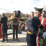 Градоначелник Бањалуке Игор Радојичић положио је вијенац код Спомен-костурнице у Дракулићу, гдје је служен парастос за 2.300 Срба које су у само једном дану прије 75 година поклале усташе у овом бањалучком насељу, као и оближњим мјестима Мотике, Шарговац и руднику Раковац