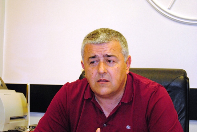 Dr Dušan J. Bastašić