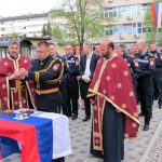 Служењем парастоса, полагањем вијенаца и прислуживањем свијећа код споменика погинулим припадницима Центра јавне безбједности /ЦЈБ/ Бањалука, обиљежен је Дан полиције Републике Српске - 4 април