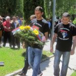 Današnje obilježavanje Dana odbrane Ilidže je započelo parastosom za poginule i umrle borce u Crkvi Svetog Save u Blažuju, gdje su se borci okupljali prije i u toku borbenih dejstava, nakon čega je održan parastos i položeni vijenci na spomenik u naselju Dobrinja četiri.