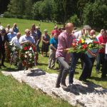Служењем парастоса и полагањем цвијећа на мјесном спомен-обиљежју Блатине-Прибањ на Палама je данас одата почаст за 14 погинулих српских бораца у протеклом одбрамбено-отаџбинском рату