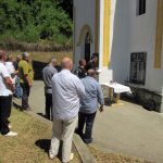 Служењем парастоса и прислуживањем свијећа за покој душа убијених мјештана, данас je код спомен обиљежја у порти Цркве Светог Пророка Илије у сребреничком селу Крњићи, обиљеженo је 25 година од страдања 24 српска цивила и војника из овог села од којих је 17 убијено на данашњи дан 1992. године.