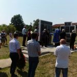 U Cimirotima kod Gradiške danas je služen parastos i položeni vijenci na spomen kompleks na kome su uklesana imena tri poginula borca Vojske Republike Srpske, 20 boraca NOR-a i 248 žrtava fašističkog terora iz te mjesne zajednice.