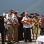 Званичници Републике Српске, бројне делегације и представници организација и удружења која баштине антифашизам обишли су данас хумке, запалили свијеће и положили цвијеће у Спомен-подручју Гаравице код Бихаћа, гдје су усташе у љето 1941. године убиле више од 12.000 људи тог краја, углавном Срба.