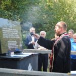 Povodom 25 godina od stradanja 11 pripadnika Vojske Republike Srpske, policajaca i civila, koje su 10. septembra 1992. godine iz zasjede ubili srebrenički muslimani, danas je kod Spomen-ploče na Crnom vrhu kod Zvornika služen parastos, položeni vijenci i prislužene svijeće.
